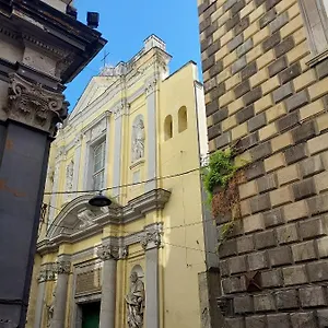 Palazzo Carafa Di Montorio Couette-café